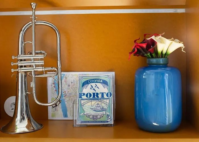 Apartment Homeintown Camões - Modern&quiet - Ac&fast Wifi Near Trindade Metro Station *