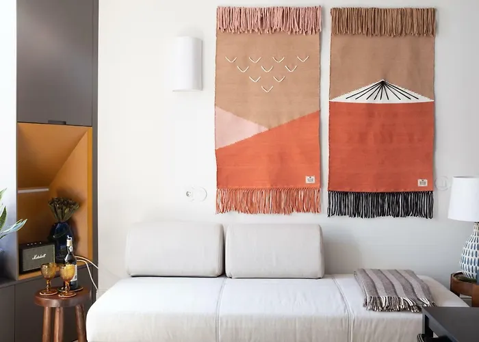 Διαμέρισμα Homeintown Camoes - Modern And Quiet - Ac & Fast Wifi Near Trindade Metro Station Πόρτο