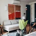 Apartment Homeintown Camões - Modern&quiet - Ac&fast Wifi Near Trindade Metro Station *