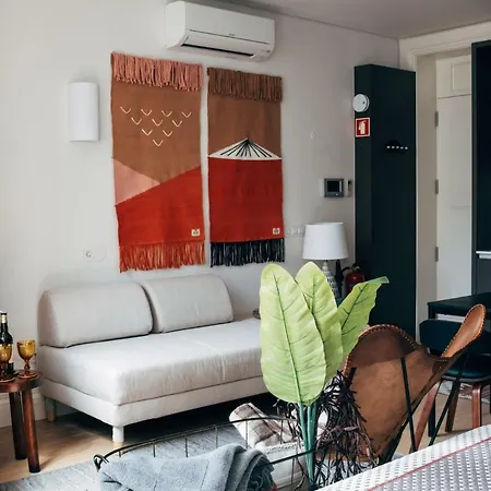 Apartamento Homeintown Camões - Modern&quiet - Ac&fast Wifi Near Trindade Metro Station *
